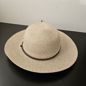 Stylish Tan Straw Hat with Brown Band